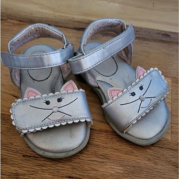 Born Toddler Girls Silver Ktty Sandals - Picture 8 of 8